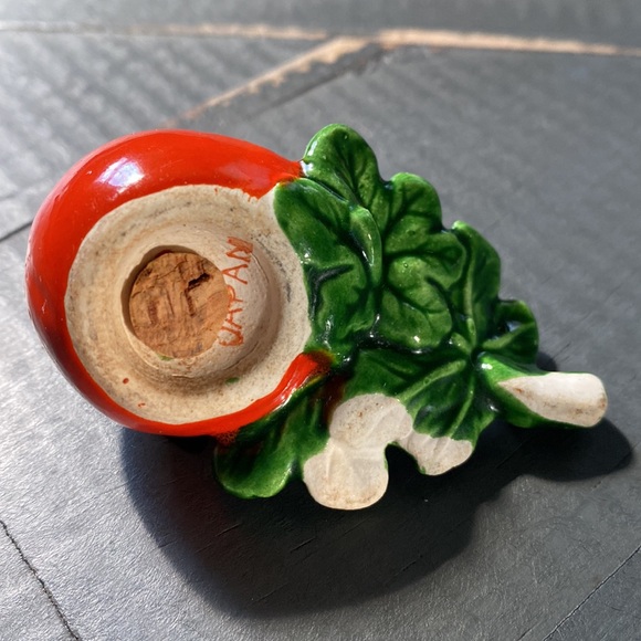 Vintage🍅Tomato🍅Salt & Pepper Set - Picture 6 of 10